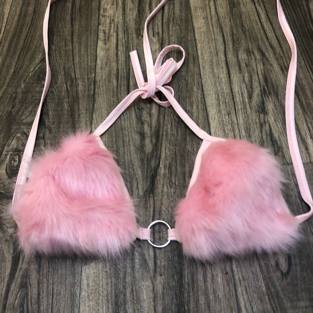 Furry pink Rave bra ✨